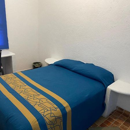 טפוזטלן Hostal Villa Quieta מראה חיצוני תמונה