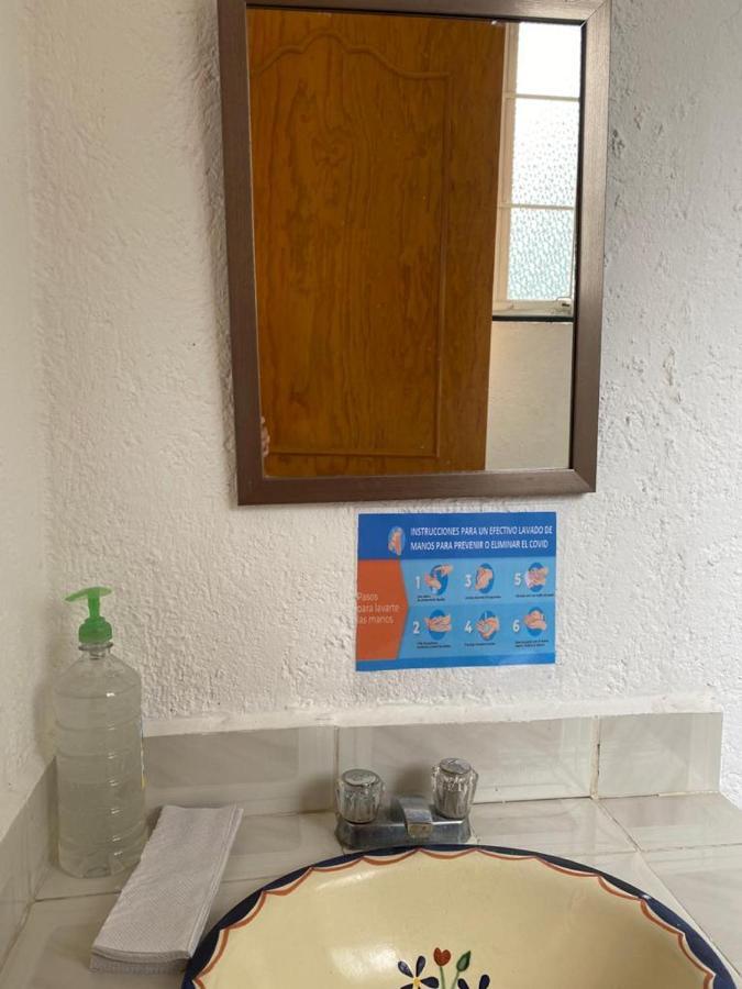 טפוזטלן Hostal Villa Quieta מראה חיצוני תמונה