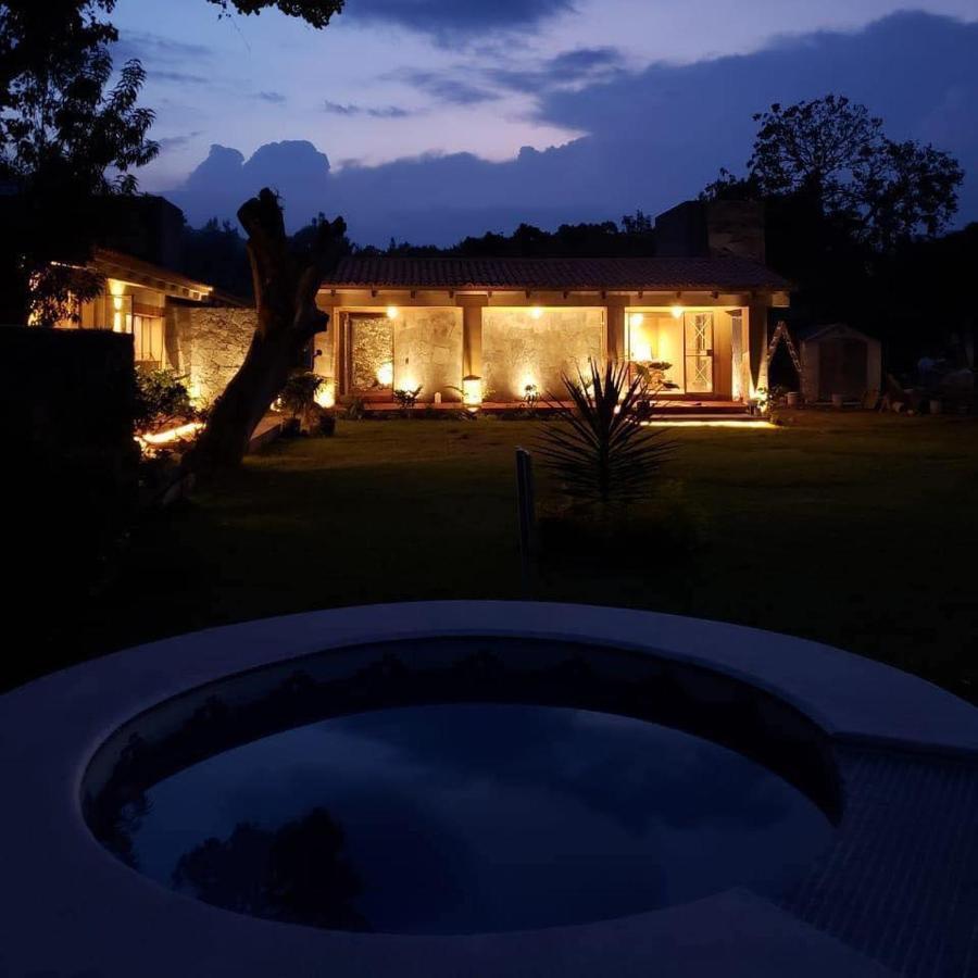 טפוזטלן Hostal Villa Quieta מראה חיצוני תמונה
