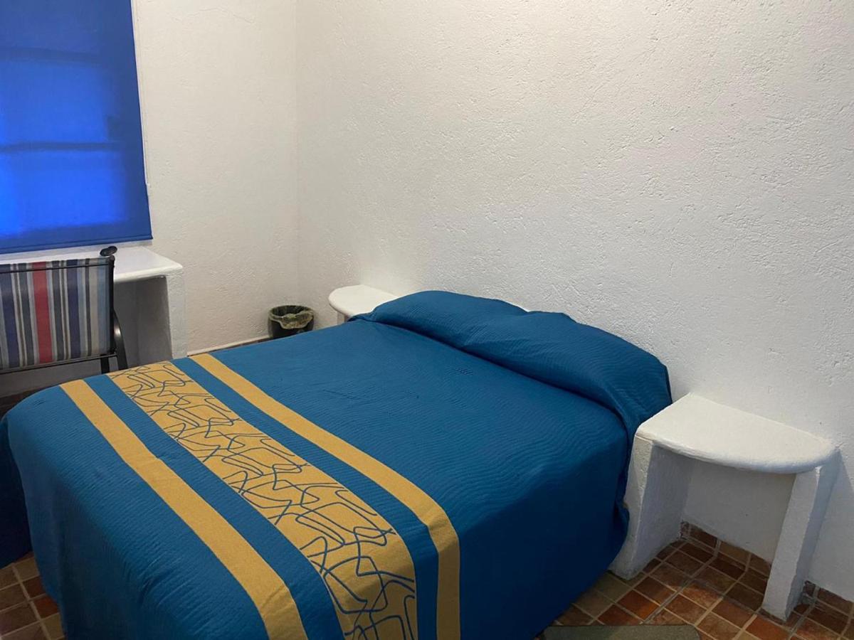 טפוזטלן Hostal Villa Quieta מראה חיצוני תמונה